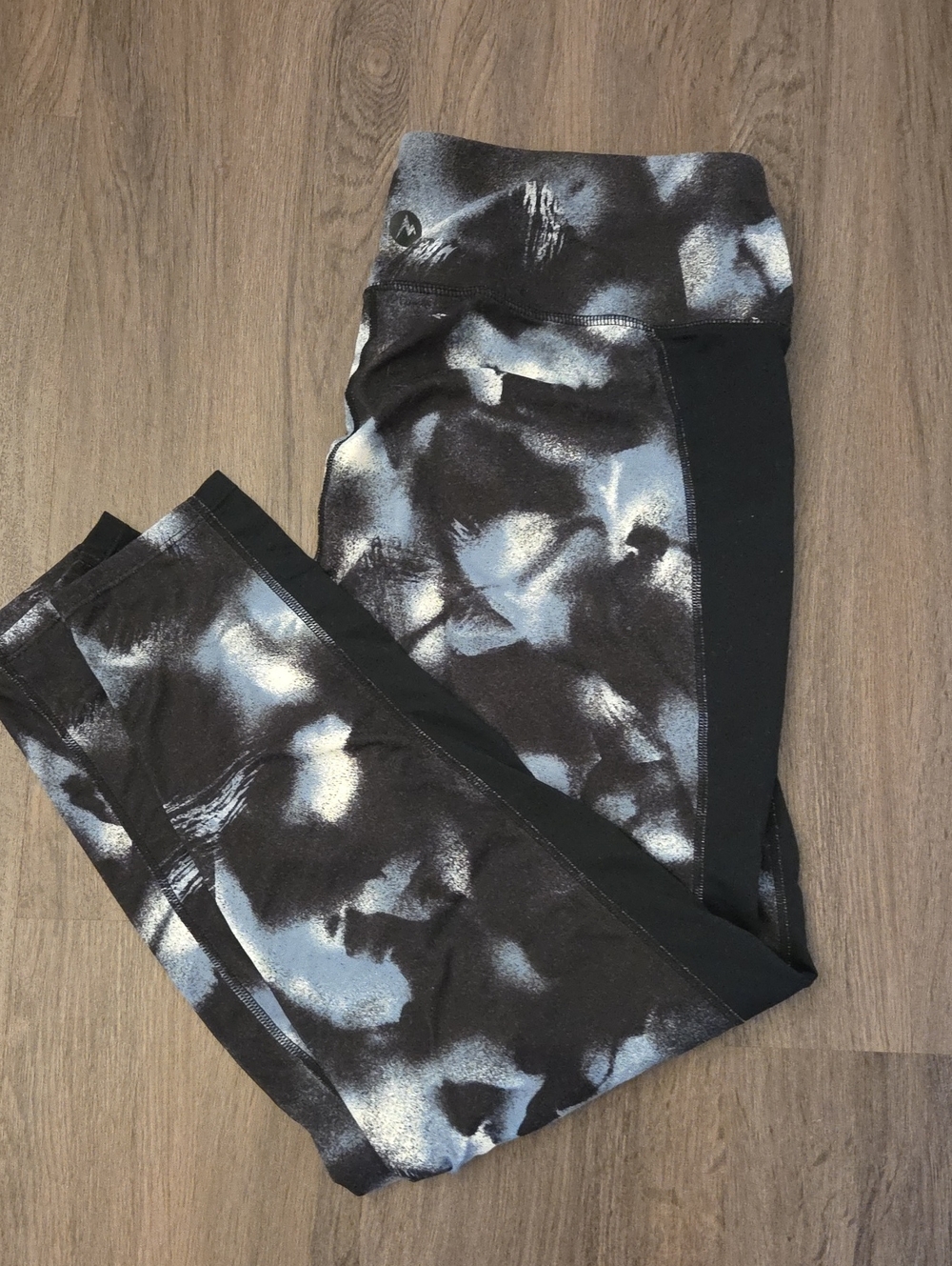 Marmot Black & Gray Tie-Dye Active Leggings